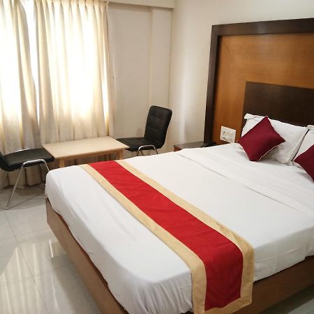 Hlv Grand Inn Bangalore Exterior photo