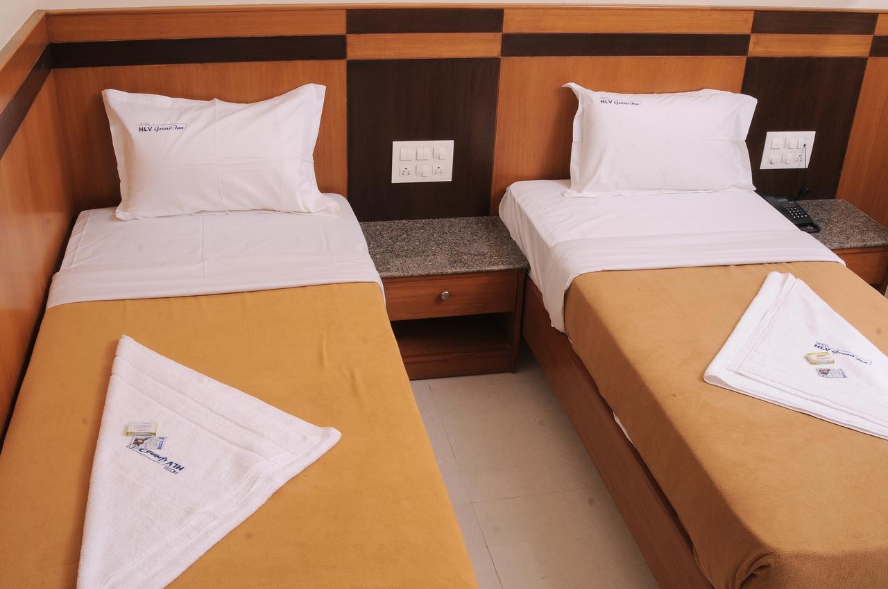 Hlv Grand Inn Bangalore Exterior photo