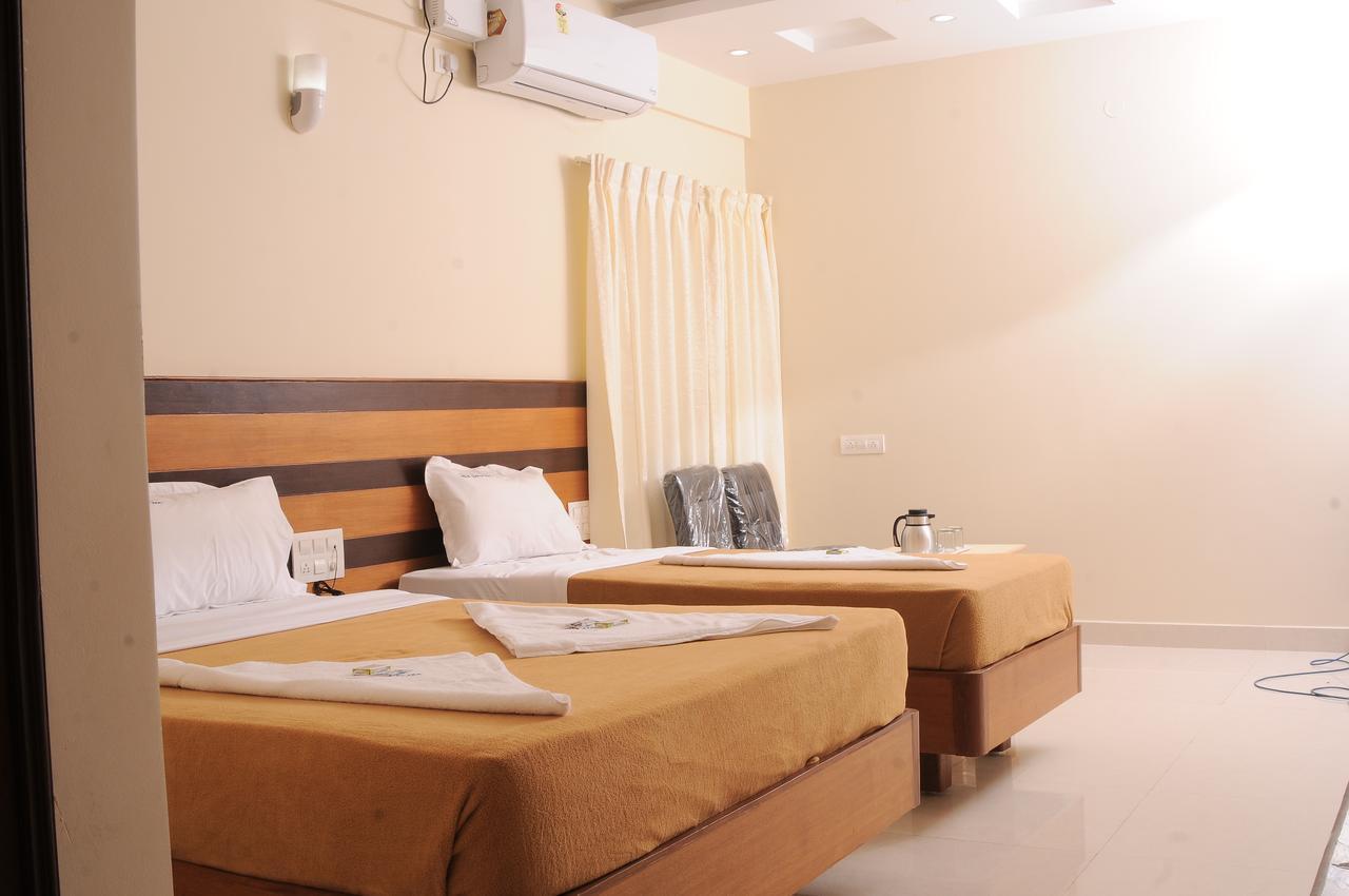 Hlv Grand Inn Bangalore Exterior photo