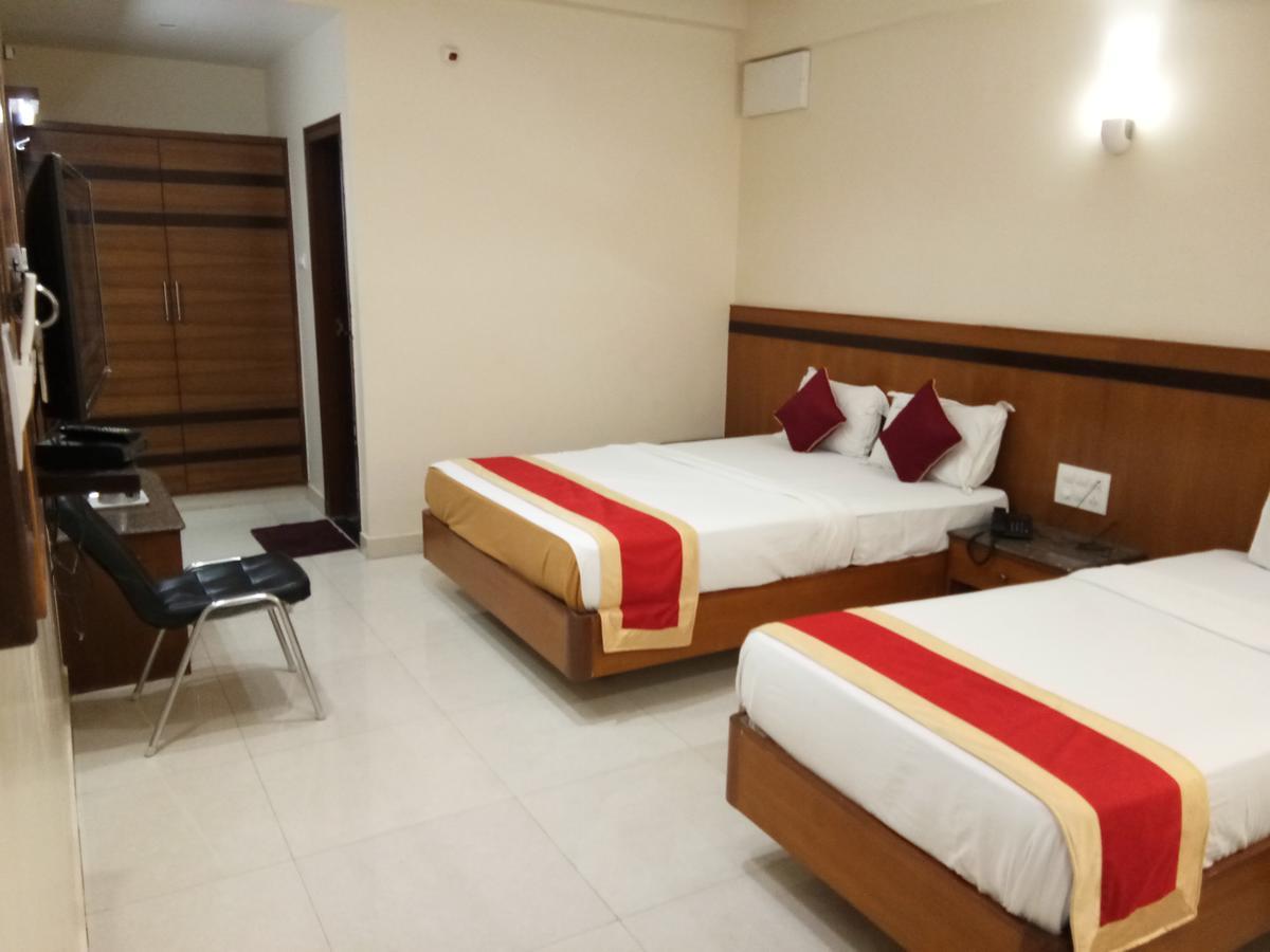 Hlv Grand Inn Bangalore Exterior photo