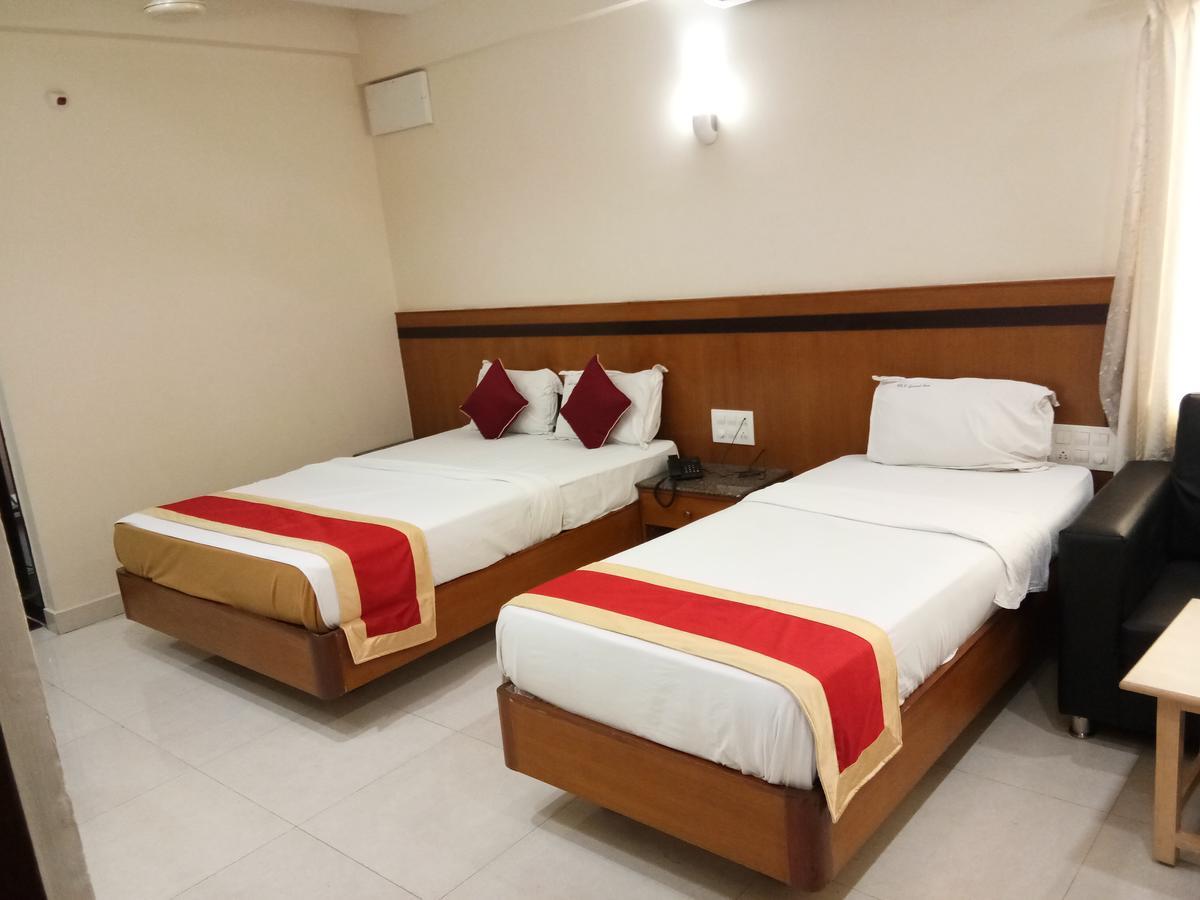 Hlv Grand Inn Bangalore Exterior photo